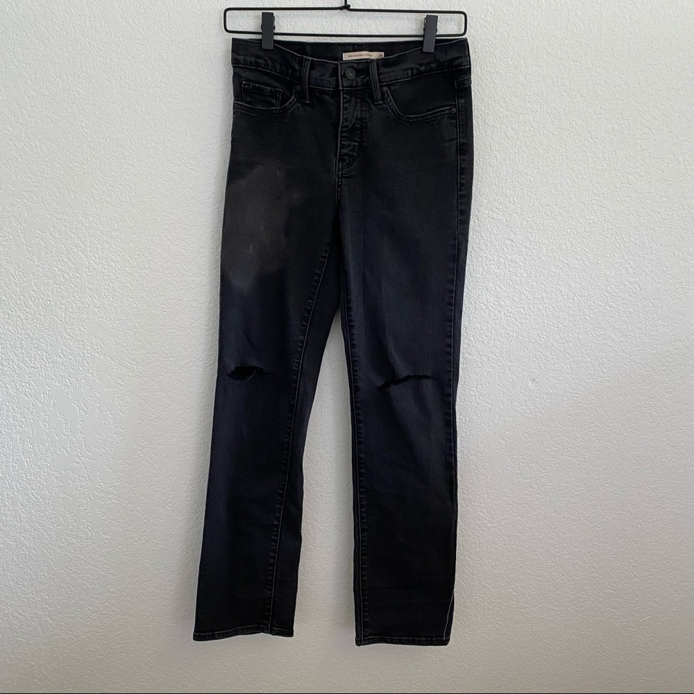 LEVIS Women’s Size 26 Black “314 Shaping Straight” Denim Jean Pant